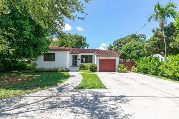 Biscayne Lawn, 1116 NE 117th St, Biscayne Park, Florida 33161, image 1