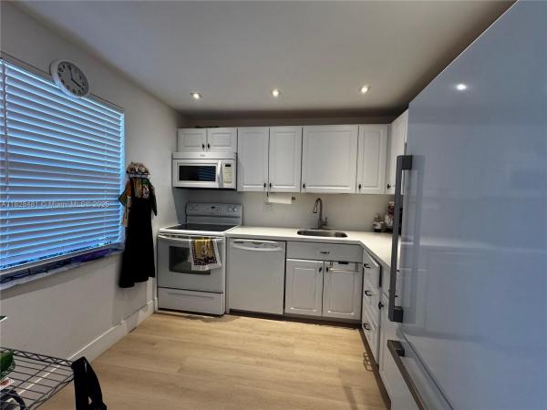 Abbey Village, 19 Abbey Ln #108, Delray Beach, Florida 33446, image 2