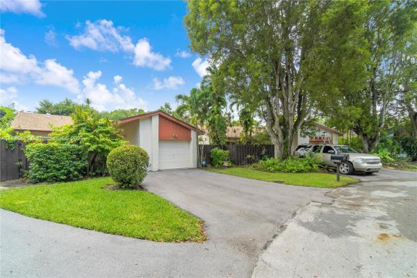 Patio Homes In The Crossings, 11765 SW 135th Ct, The Crossings, Florida 33186, image 3