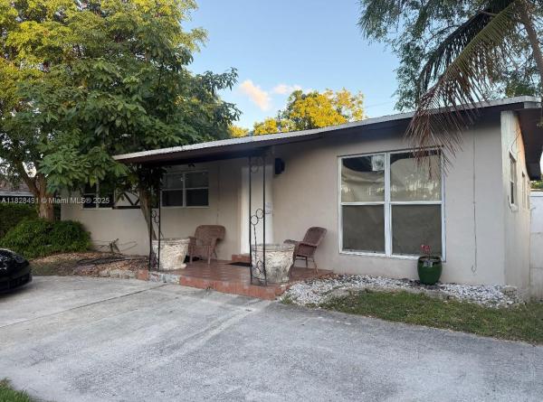 Unincorporated Dade County, Florida 33177, image 1