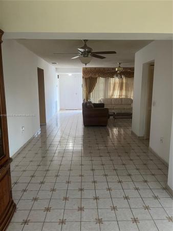 Twin Lakes, Sunrise, Florida 33323, image 2