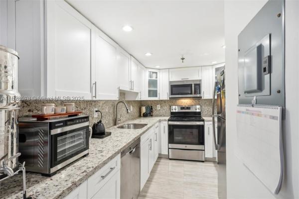 The Riviera, 2401 Collins Ave #1011, Miami Beach, Florida 33140, image 1