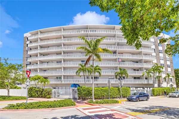 Excelsior, 4141 Nautilus Dr #7J, Miami Beach, Florida 33140, image 1