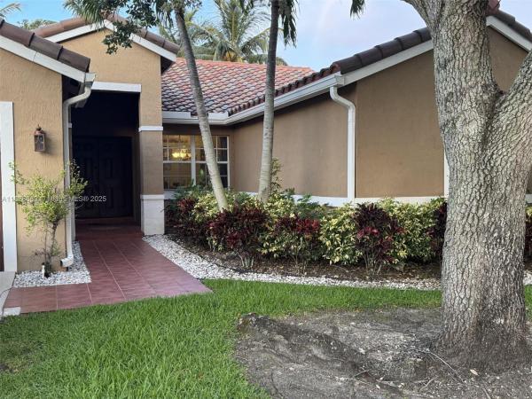 Alhambra, 275 SW 198th Ter, Pembroke Pines, Florida 33029, image 1