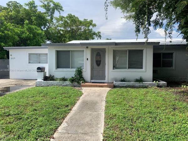 Aesthetic Apartments, 2029 Pierce St #4, Hollywood, Florida 33020, image 1