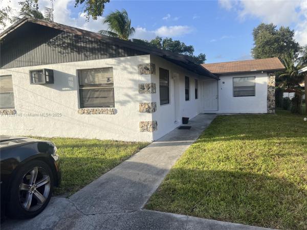 Carver Ranches, 4809 SW 25th St, West Park, Florida 33023, image 1