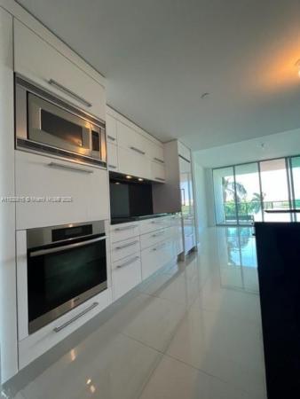 900 Biscayne Bay, 900 Biscayne Blvd #405, Miami, Florida 33132, image 1