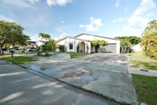 10605 SW 132nd Ct, Miami, Florida 33186, image 1