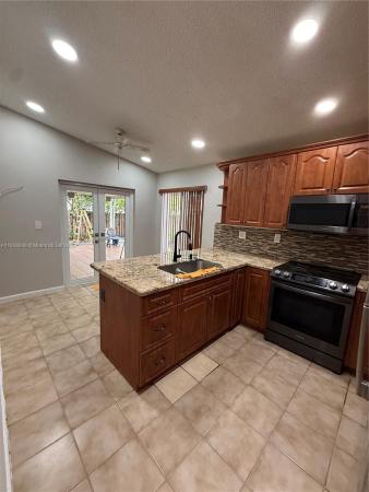 19926 NW 67th Pl, Hialeah, Florida 33015, image 1