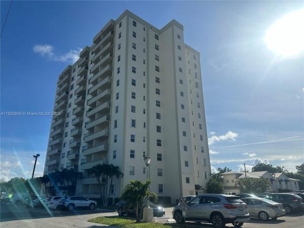 Victoria Park Tower, 900 NE 18th Ave #304, Fort Lauderdale, Florida 33304, image 1