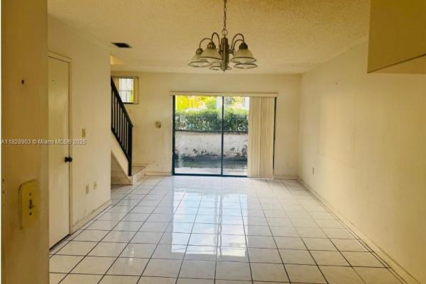 Midway Mall Townhouses, 8001 NW 7th St #12, Fountainebleau, Florida 33126, image 3
