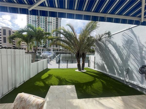 Poinciana Island Yacht & Racquet Club, 310 Poinciana Dr #802, Sunny Isles Beach, Florida 33160, image 1