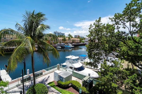 Artech Residences At Aventura, 2950 NE 188th St #202, Aventura, Florida 33180, image 3