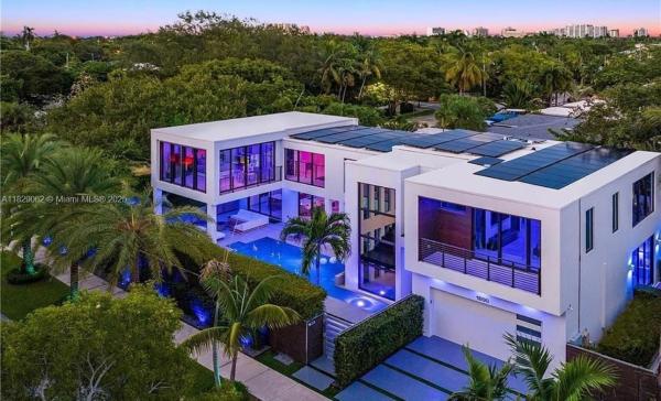 West Lake Village, 1600 NE 6th St, Hollywood, Florida 33019, image 1
