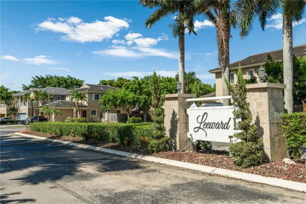 383 NE 34th Ter #383g, Unincorporated Dade County, Florida 33033, image 1