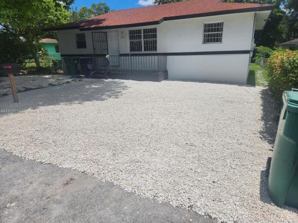 2251 NW 60th St, Miami, Florida 33142, image 1