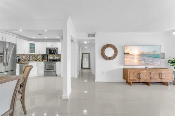 Cypress Village, 7115 Miami Lakes Dr #N28, Miami Lakes, Florida 33014, image 1