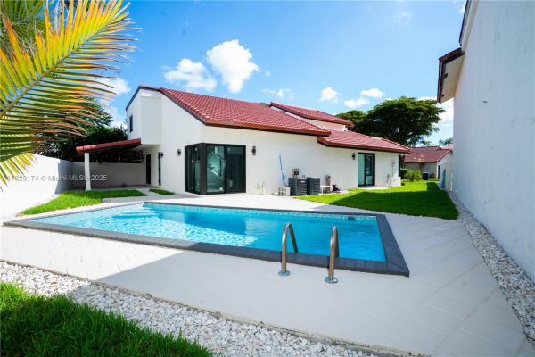 10433 SW 118th Ct, Miami, Florida 33186, image 1