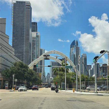 Paramount Miami Worldcenter, 851 NE 1st Ave #1408, Miami, Florida 33132, image 1