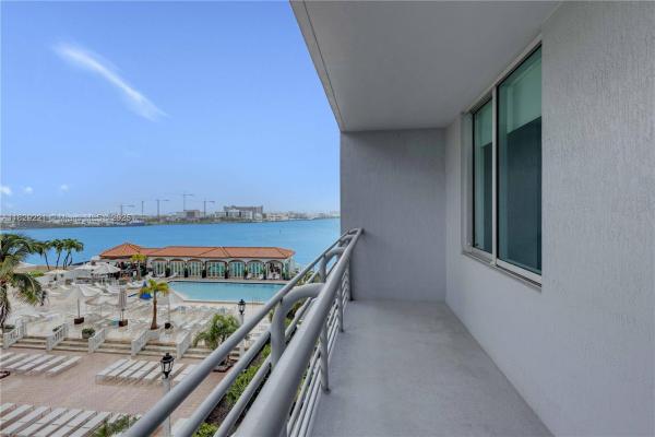 One Miami East, 335 S Biscayne Blvd #1004, Miami, Florida 33131, image 1