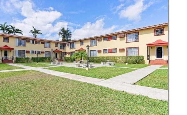 Sweet El, 661 SW 11th St #22W, Miami, Florida 33129, image 1
