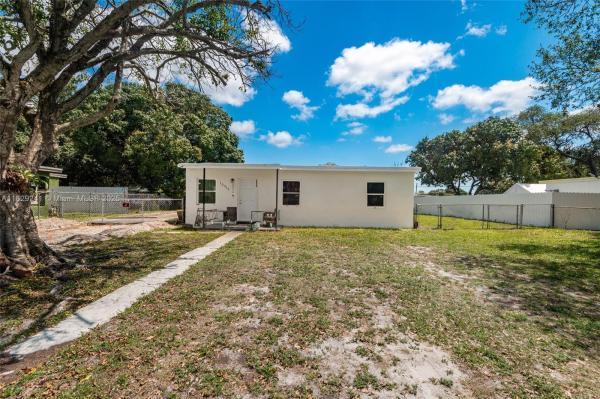Bunche Park, 15955 W Bunche Park Dr, Miami Gardens, Florida 33054, image 1
