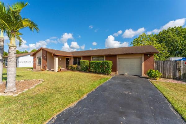 San Sebastian, 13420 SW 53rd St, Kendale Lakes, Florida 33175, image 3