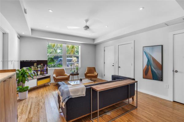 Parkview South, 810 11th St #102, Miami Beach, Florida 33139, image 1
