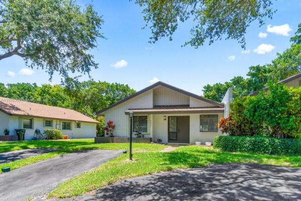 Shadywoods 1, 3693 N Arelia Dr N, Delray Beach, Florida 33445, image 1