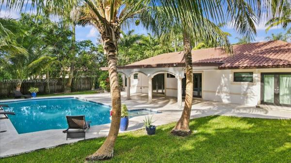 Bel Aire, 18301 SW 86th Ave, Palmetto Bay, Florida 33157, image 1