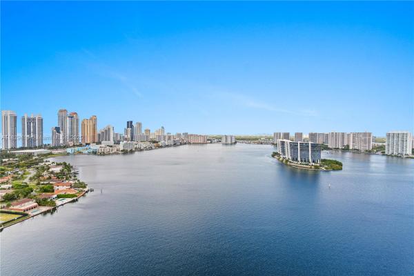 Mystic Pointe Tower 200, 19101 NE 36th Ct #3101, Aventura, Florida 33180, image 3