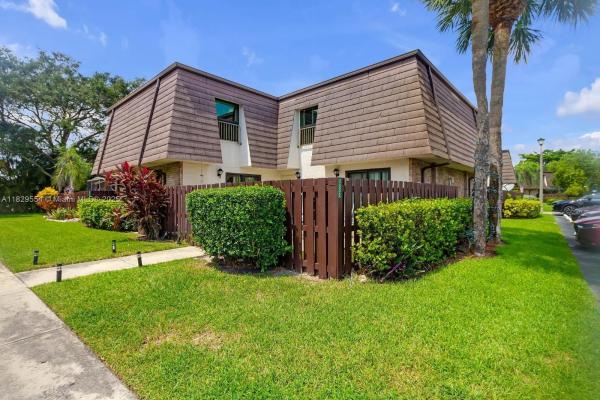 2552 NW 99th Ave, Coral Springs, Florida 33065, image 1
