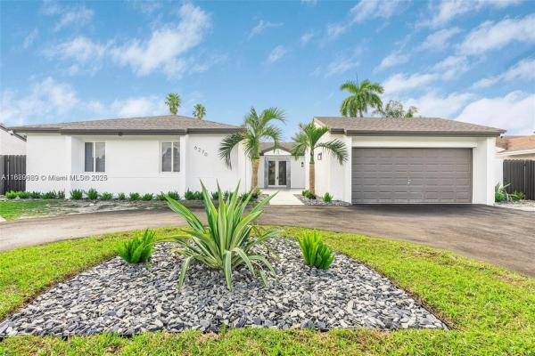 6270 NW 199th St, Hialeah, Florida 33015, image 1