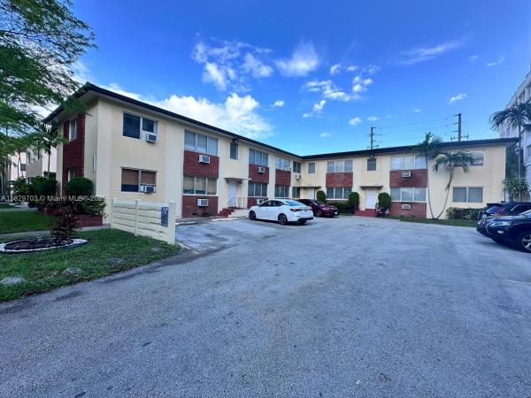 Douglas, 215 Zamora Ave #9, Coral Gables, Florida 33134, image 1