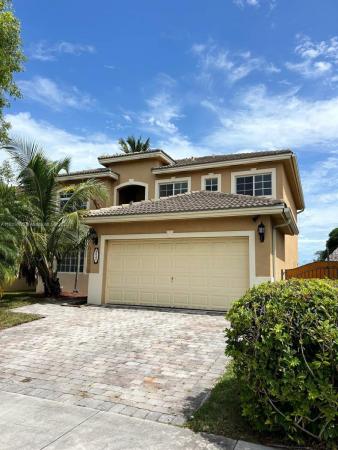 Pelican Bay At Old Cutler Lakes, 9032 SW 208th Ter #9032, Cutler Bay, Florida 33189, image 1