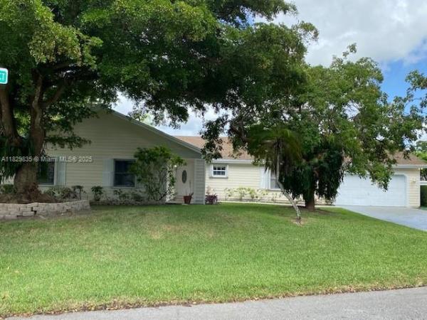 Robin's Run West, 14861 SW 149th St, Country Walk, Florida 33196, image 2