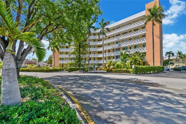Ocean Sunrise, 2400 NE 9th St #201, Fort Lauderdale, Florida 33304, image 1