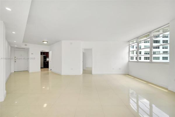 The Four Ambassadors, 801 Brickell Bay Dr #1562, Miami, Florida 33131, image 1
