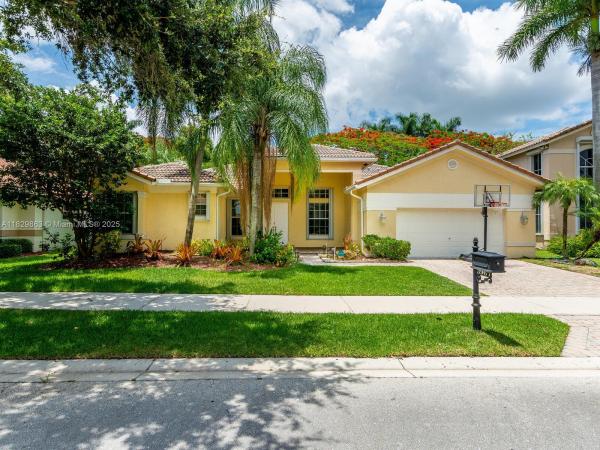 Lake Ridge, 3967 Nighthawk Dr, Weston, Florida 33331, image 1