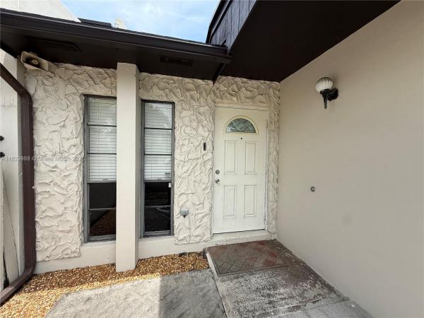 Lakes Of Acadia, 5571 NW 194th Ln, Miami Gardens, Florida 33055, image 2