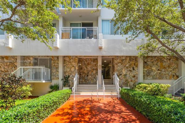Bayview, 1345 Lincoln Rd #1005, Miami Beach, Florida 33139, image 2