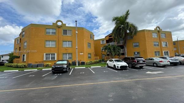 9731 Fontainebleau Blvd #F209, Miami, Florida 33172, image 1