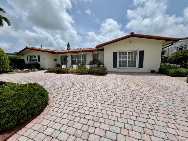 5002 SW 87th Pl, Miami, Florida 33165, image 1