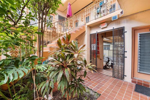 Penn Eleven, 1060 Pennsylvania Ave 7, Miami Beach, Florida 33139, image 1