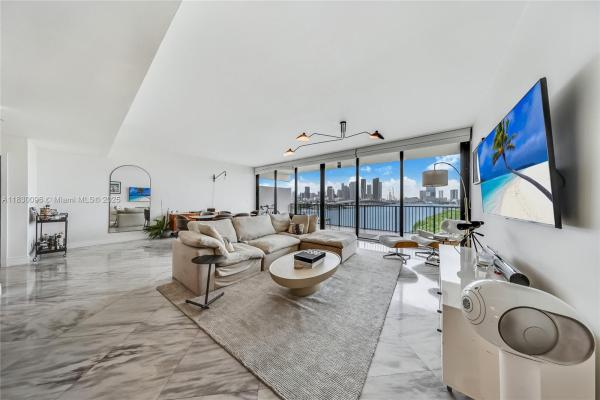 1000 Venetian Way 708, Miami Beach, Florida 33139, image 1