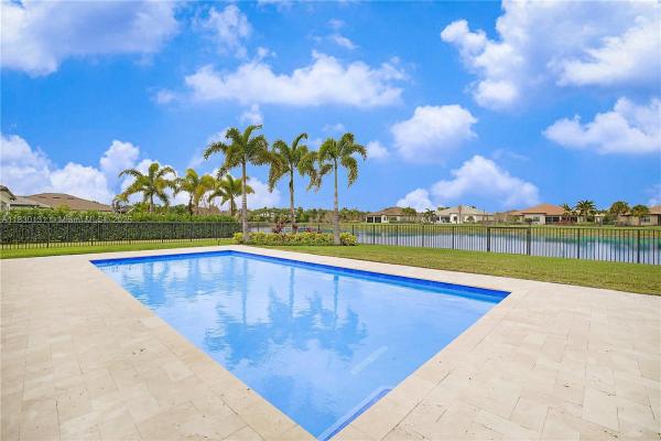 Ancient Tree, 9117 Balsamo Dr #9117, Palm Beach Gardens, Florida 33412, image 1