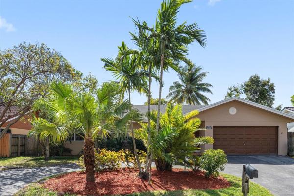 Rockdale Gardens, 9034 SW 163rd Ter, Palmetto Bay, Florida 33157, image 1
