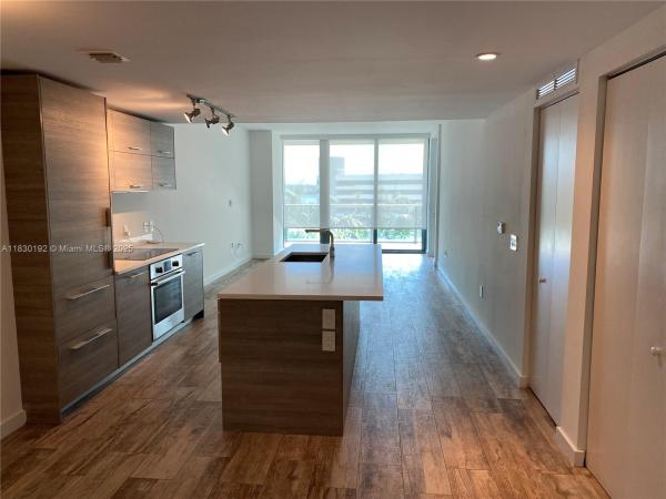 Paraiso Bay, 650 NE 32 St 802, Miami, Florida 33137, image 1