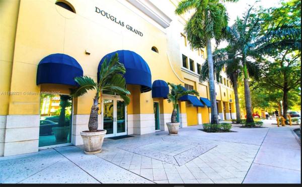 Douglas Grand, 50 Menores Ave 832, Coral Gables, Florida 33134, image 1