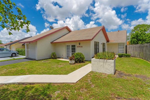 6908 SW 104th Ct, Miami, Florida 33173, image 1
